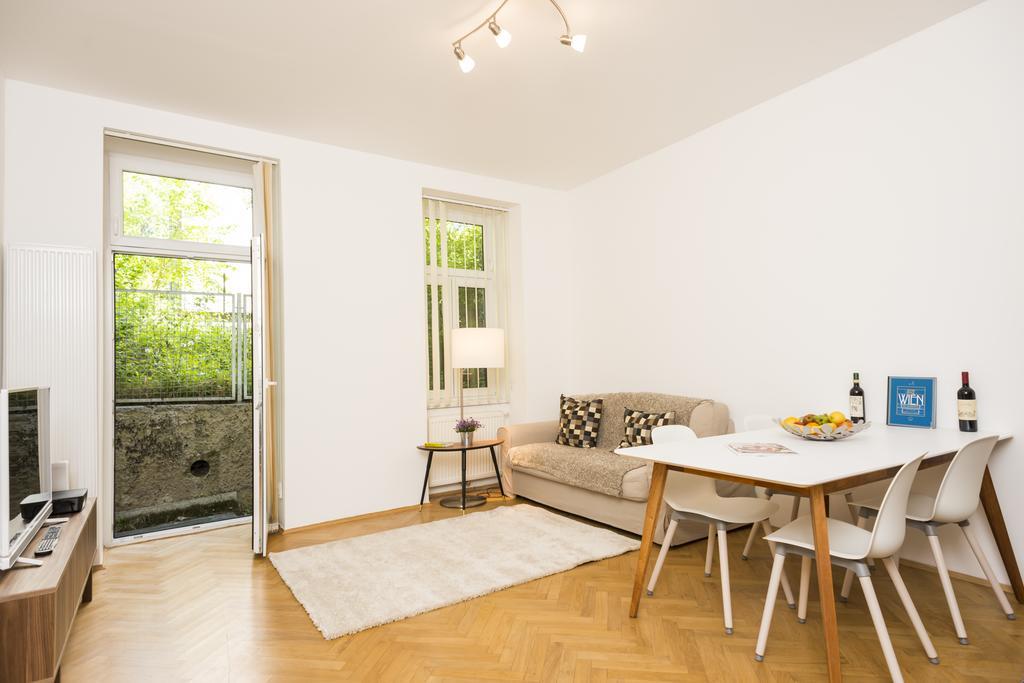 Chillout Lounge Satzberg Apartment Wina Bagian luar foto