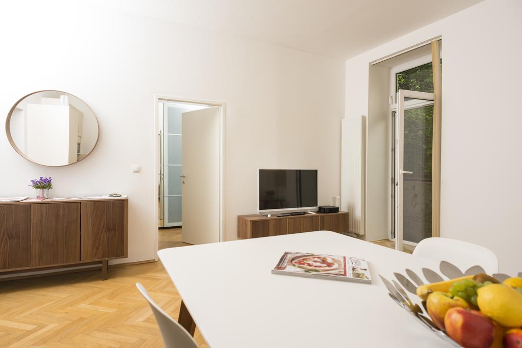 Chillout Lounge Satzberg Apartment Wina Bagian luar foto